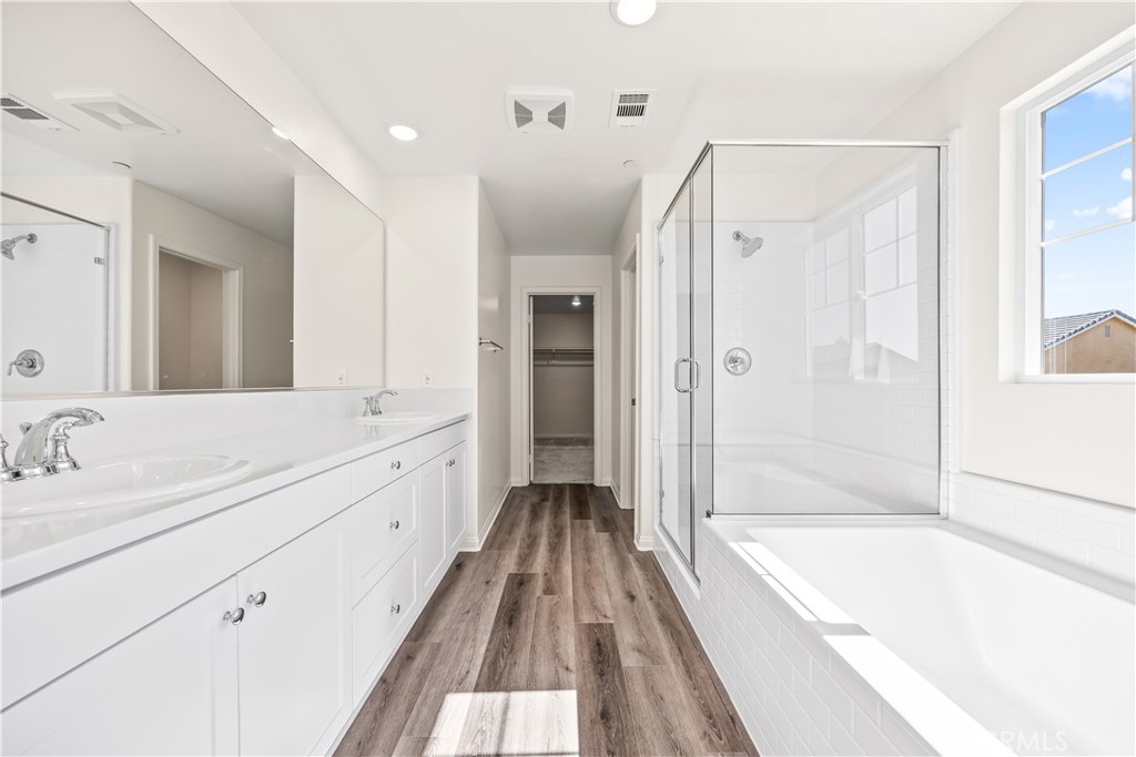 12511 Ava Loma Street