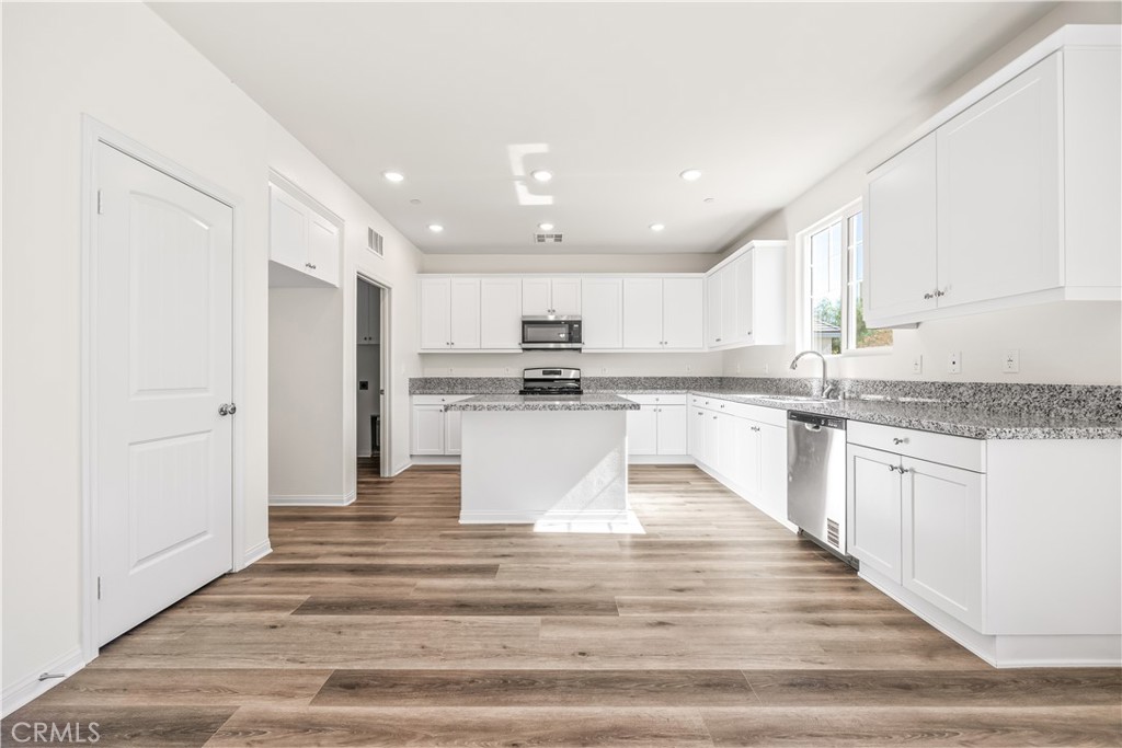 12511 Ava Loma Street