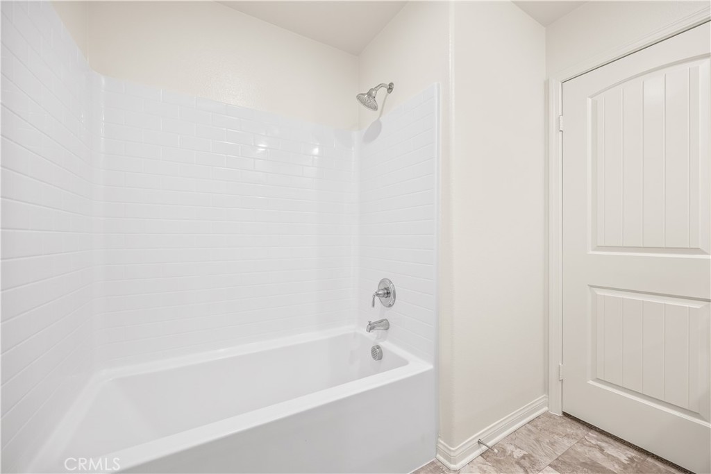 12511 Ava Loma Street