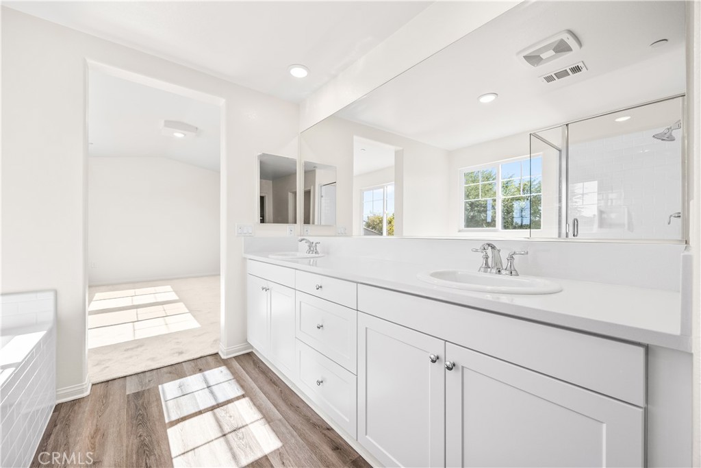 12511 Ava Loma Street