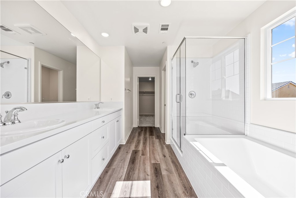 12511 Ava Loma Street