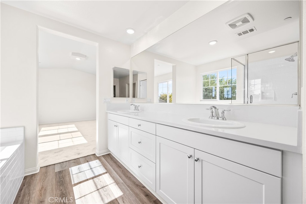 12511 Ava Loma Street