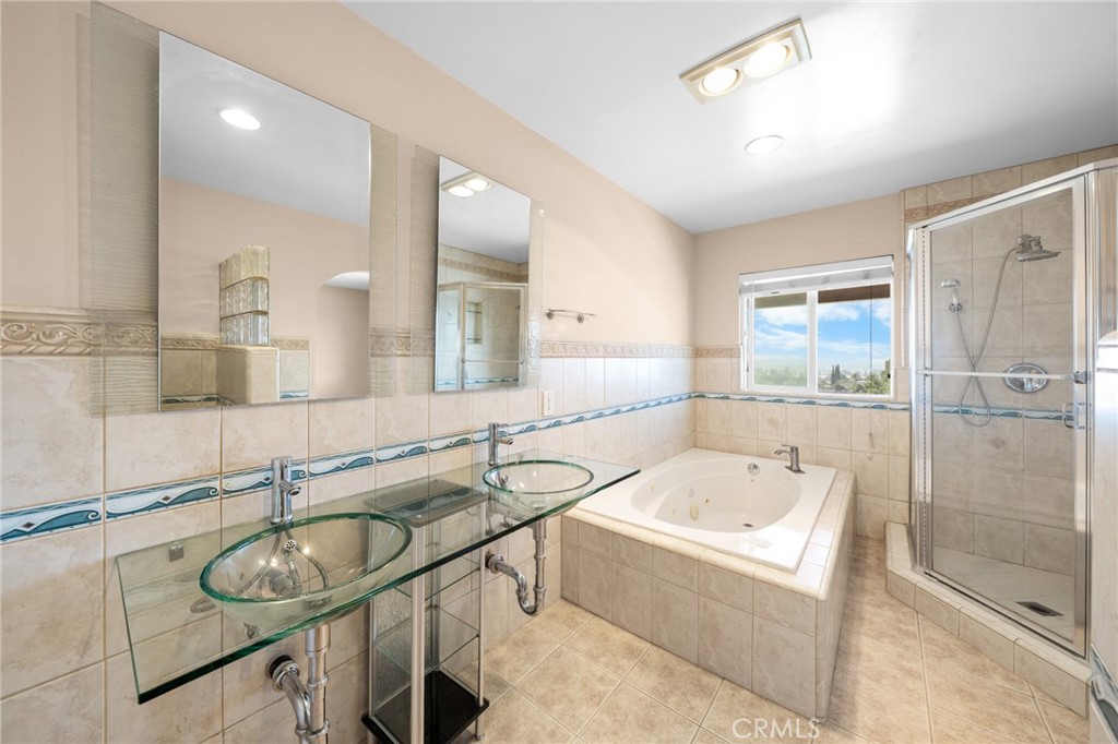 513 Camino De Gloria