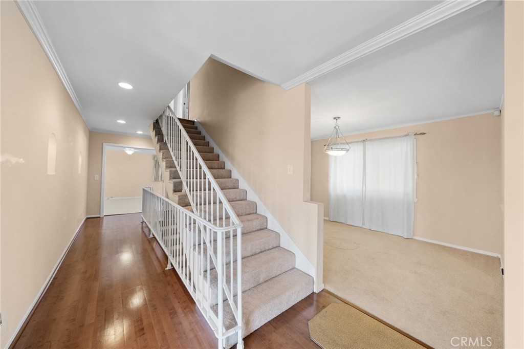 513 Camino De Gloria