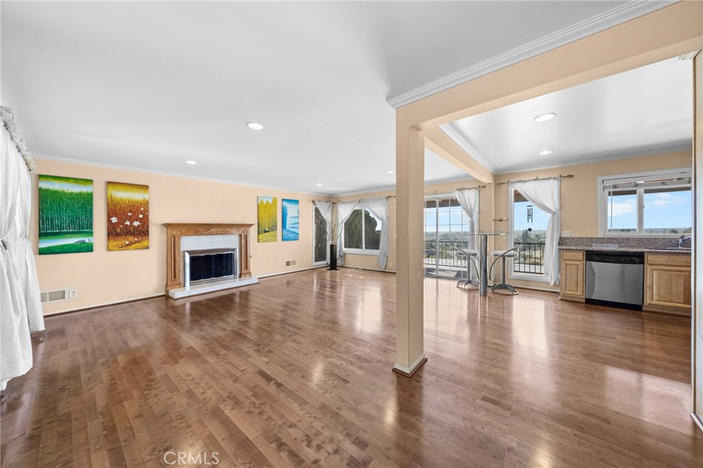 513 Camino De Gloria