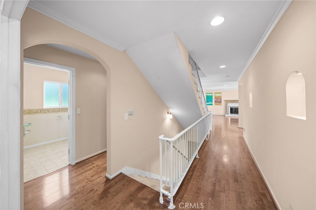 513 Camino De Gloria