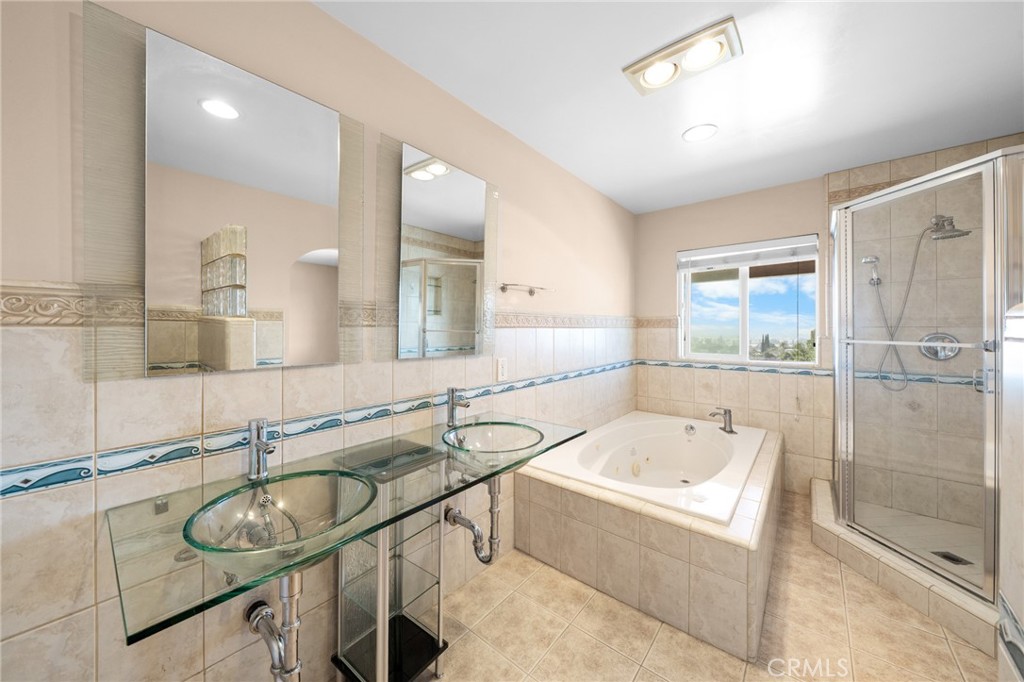 513 Camino De Gloria