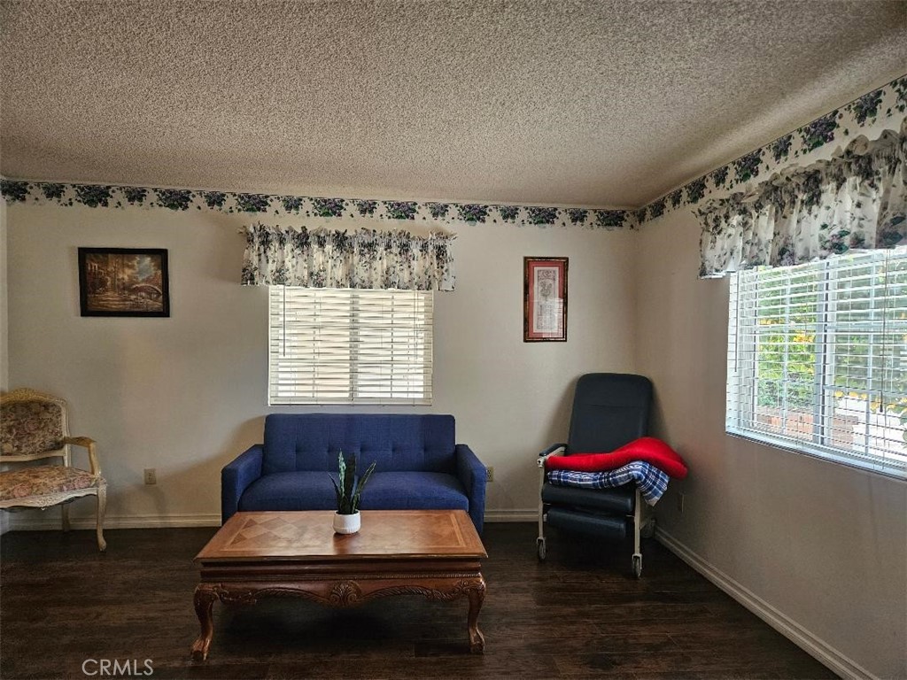 17441 Hiawatha Street