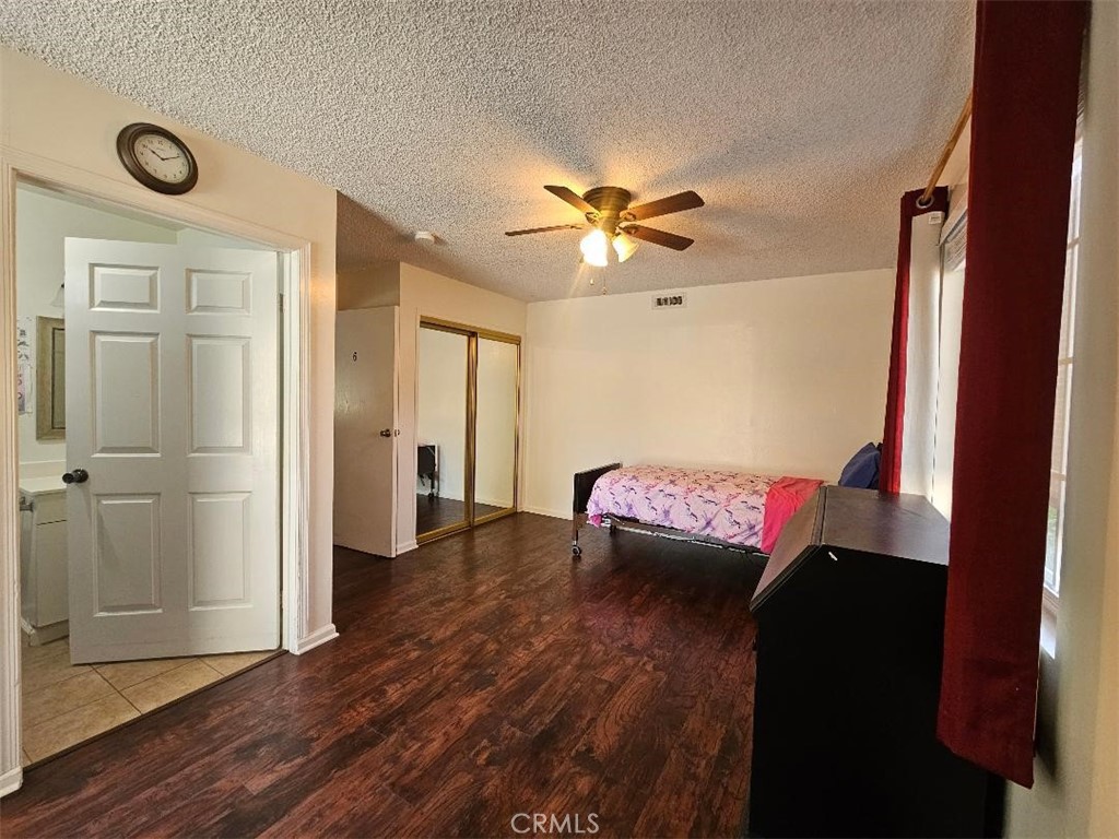 17441 Hiawatha Street