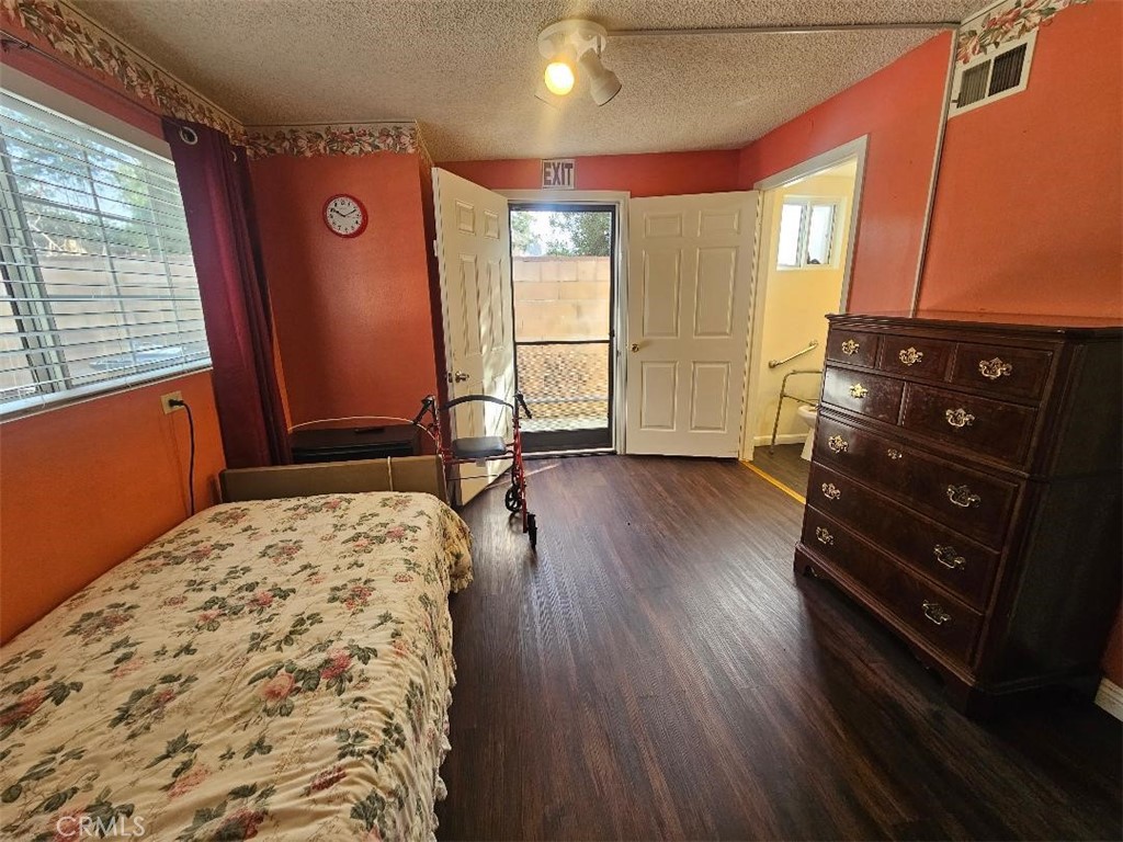 17441 Hiawatha Street