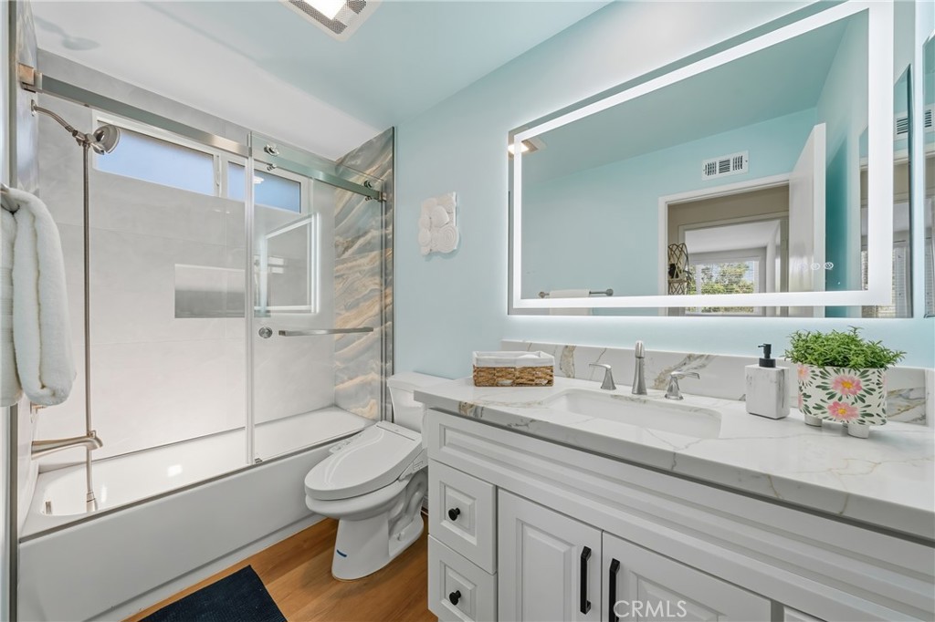 1752 Maple Hill