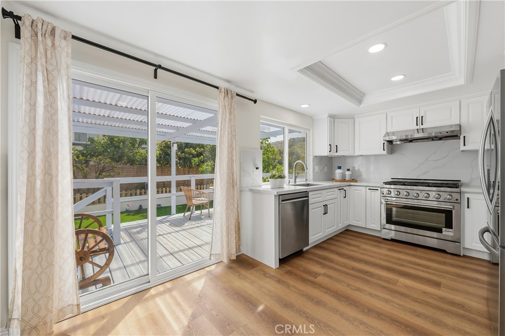 1752 Maple Hill