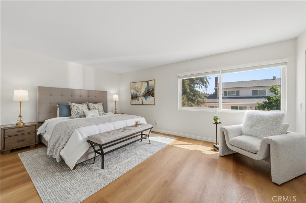 1752 Maple Hill