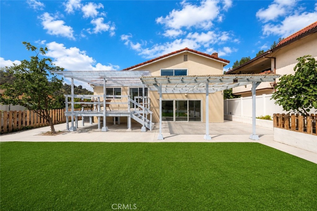 1752 Maple Hill