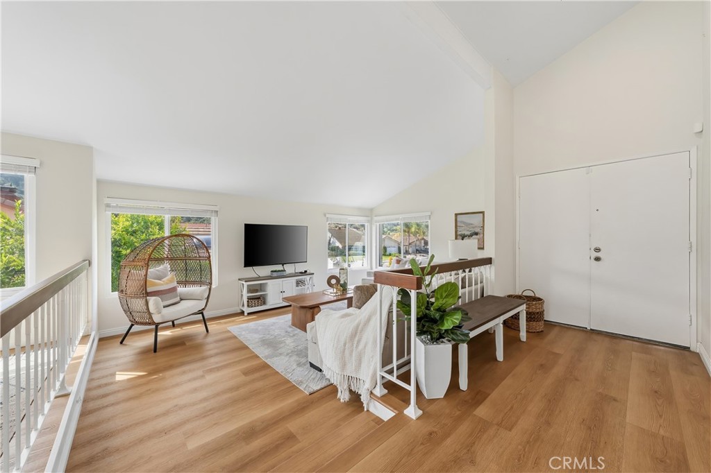 1752 Maple Hill