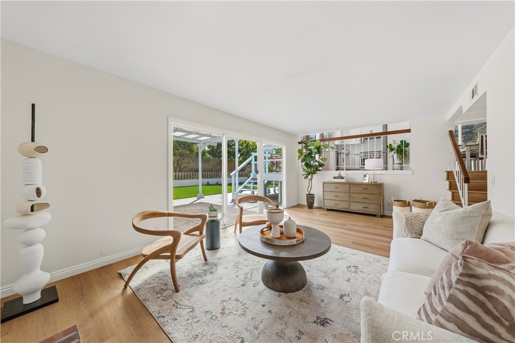 1752 Maple Hill