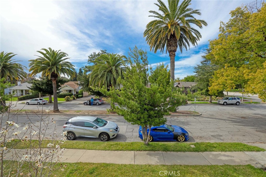 460 Vista Avenue