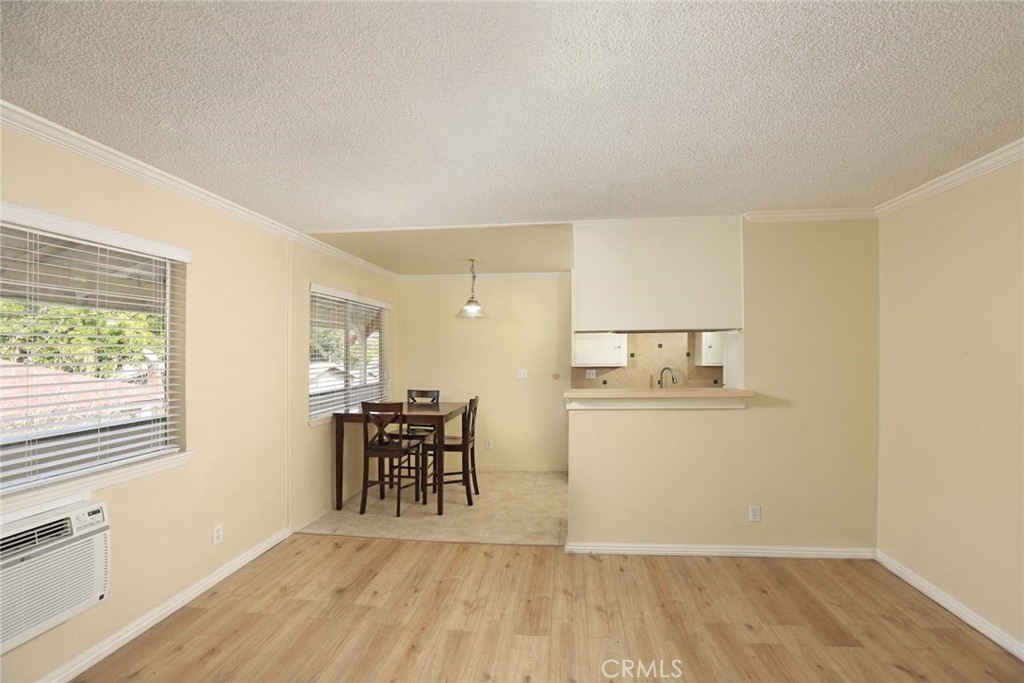 460 Vista Avenue