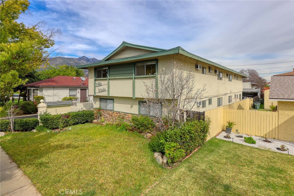460 Vista Avenue