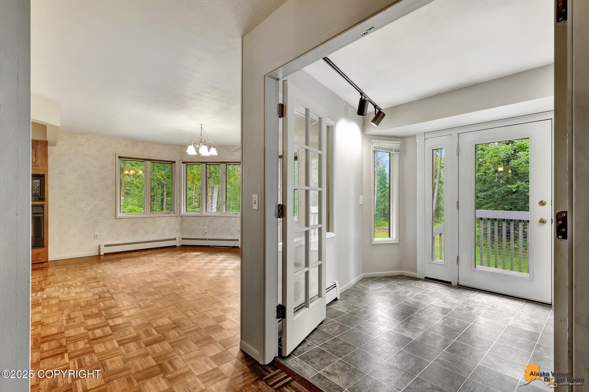 2733 Collie Hill Way