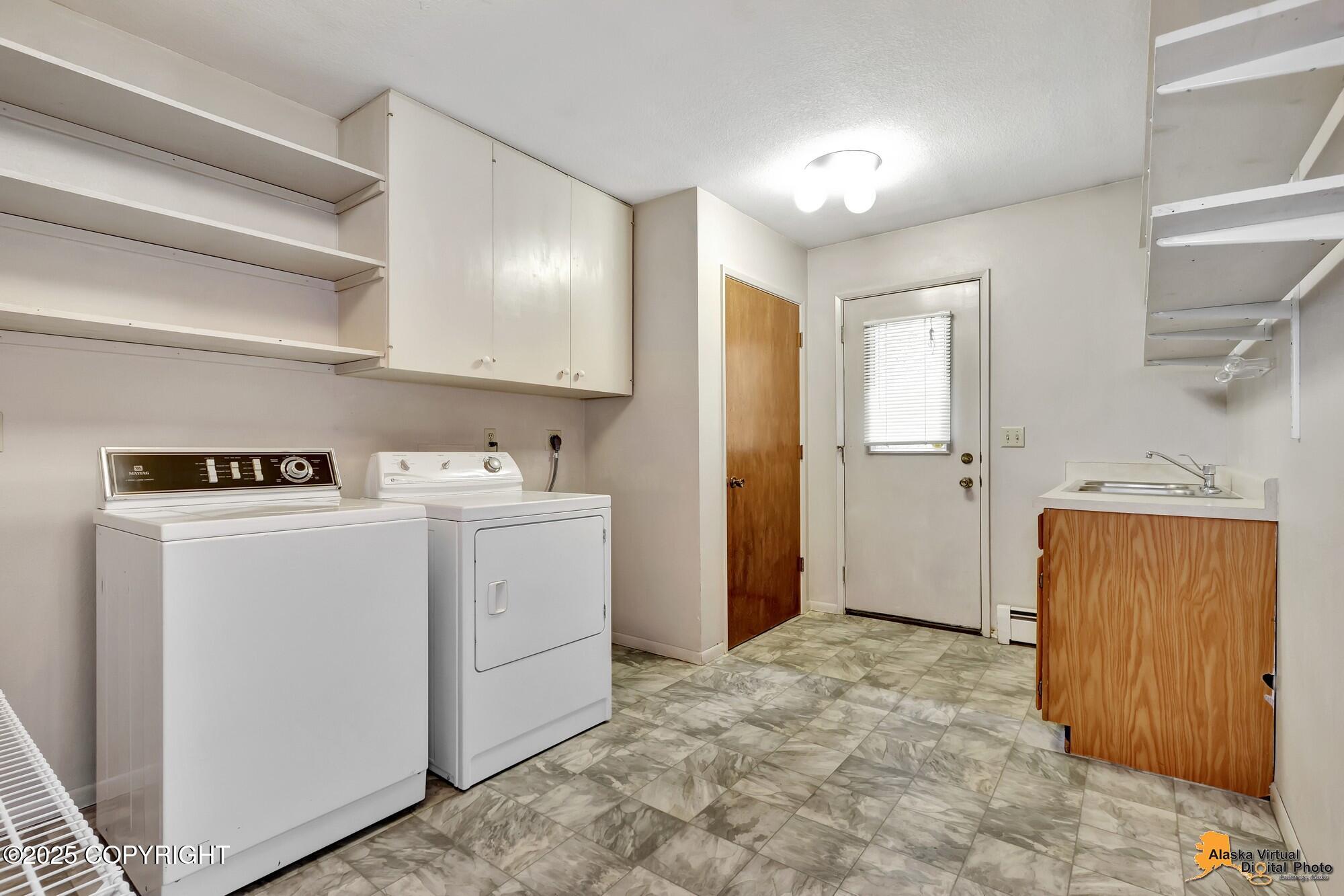 2733 Collie Hill Way