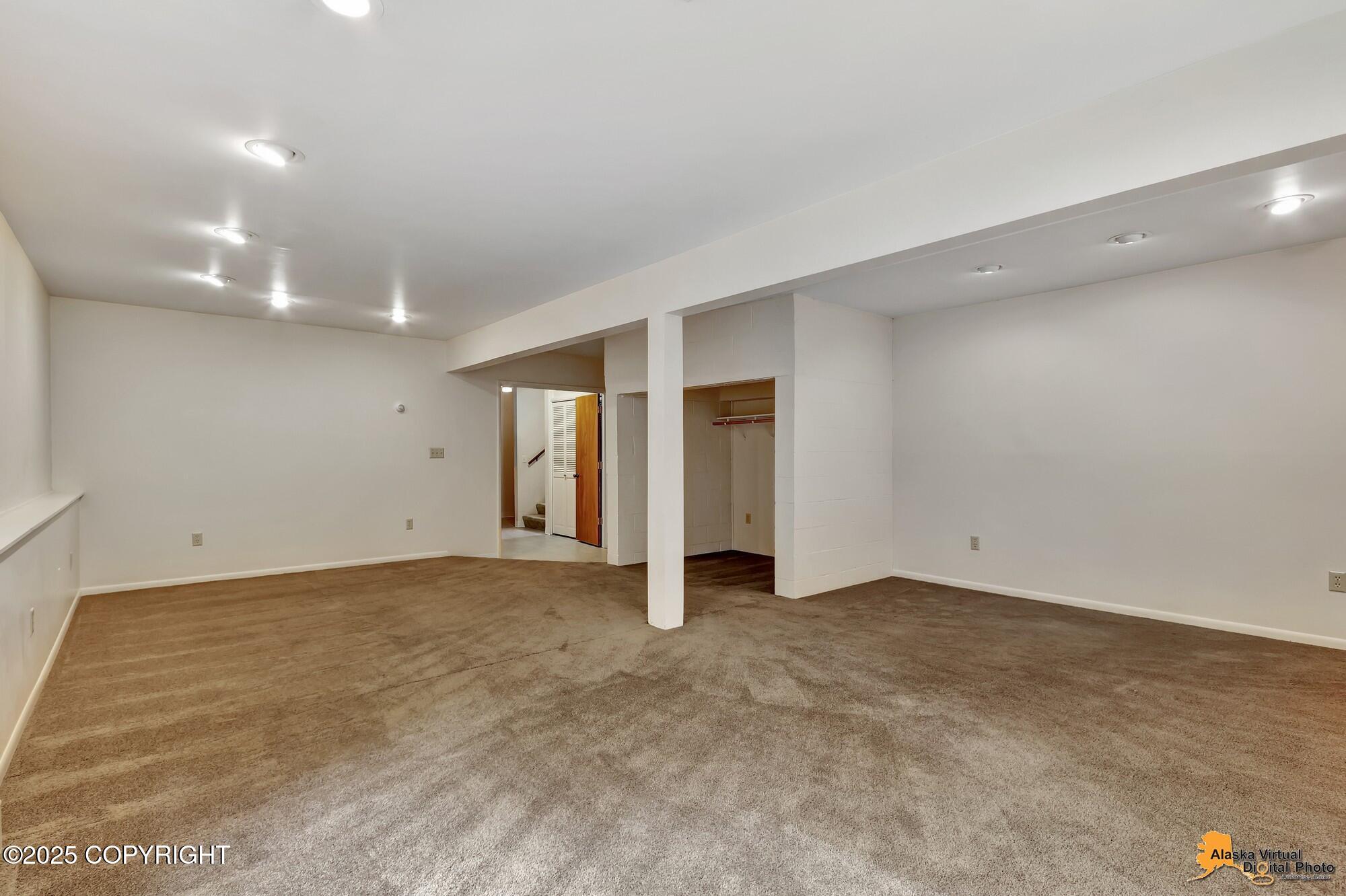 2733 Collie Hill Way