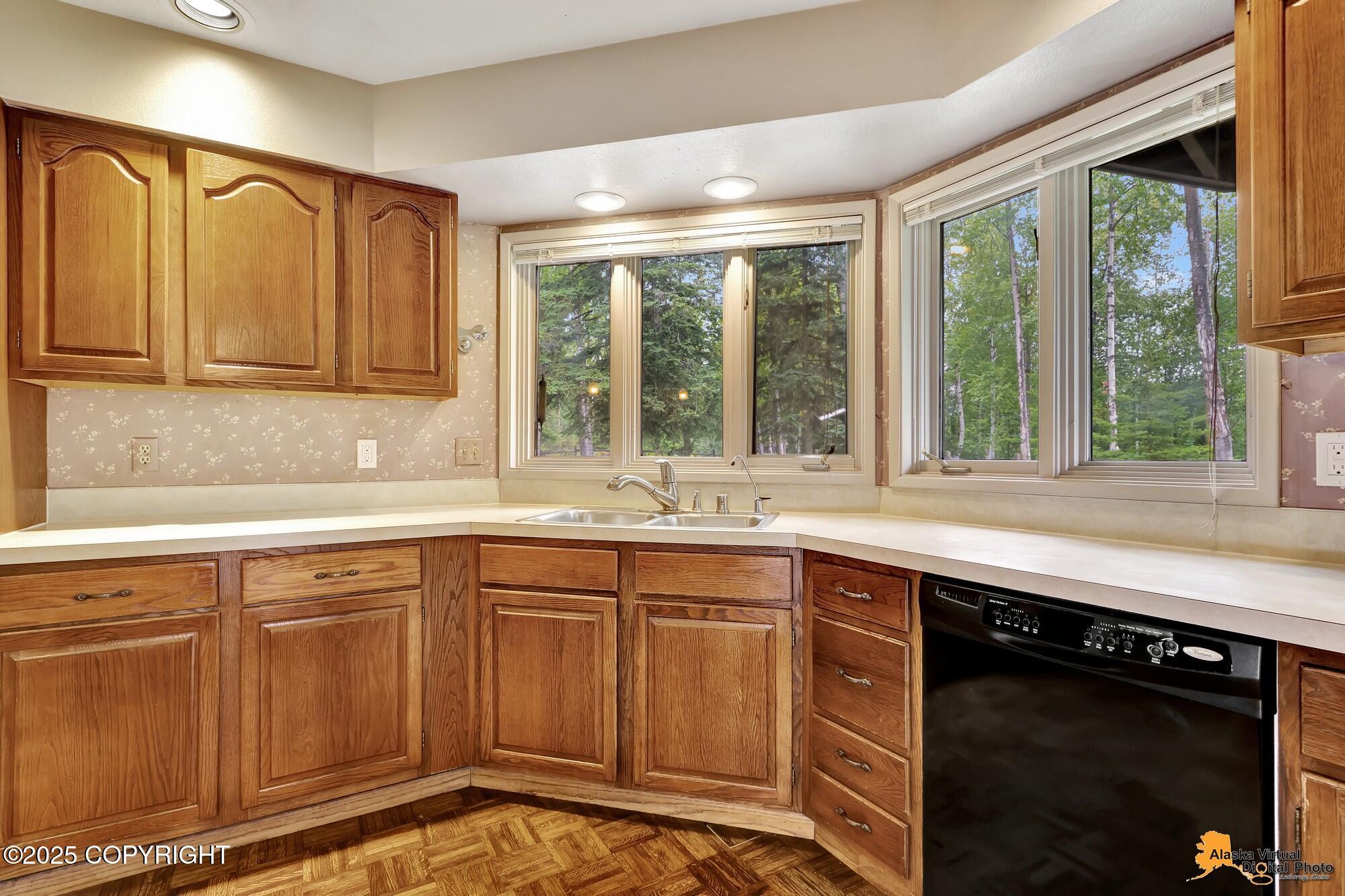 2733 Collie Hill Way