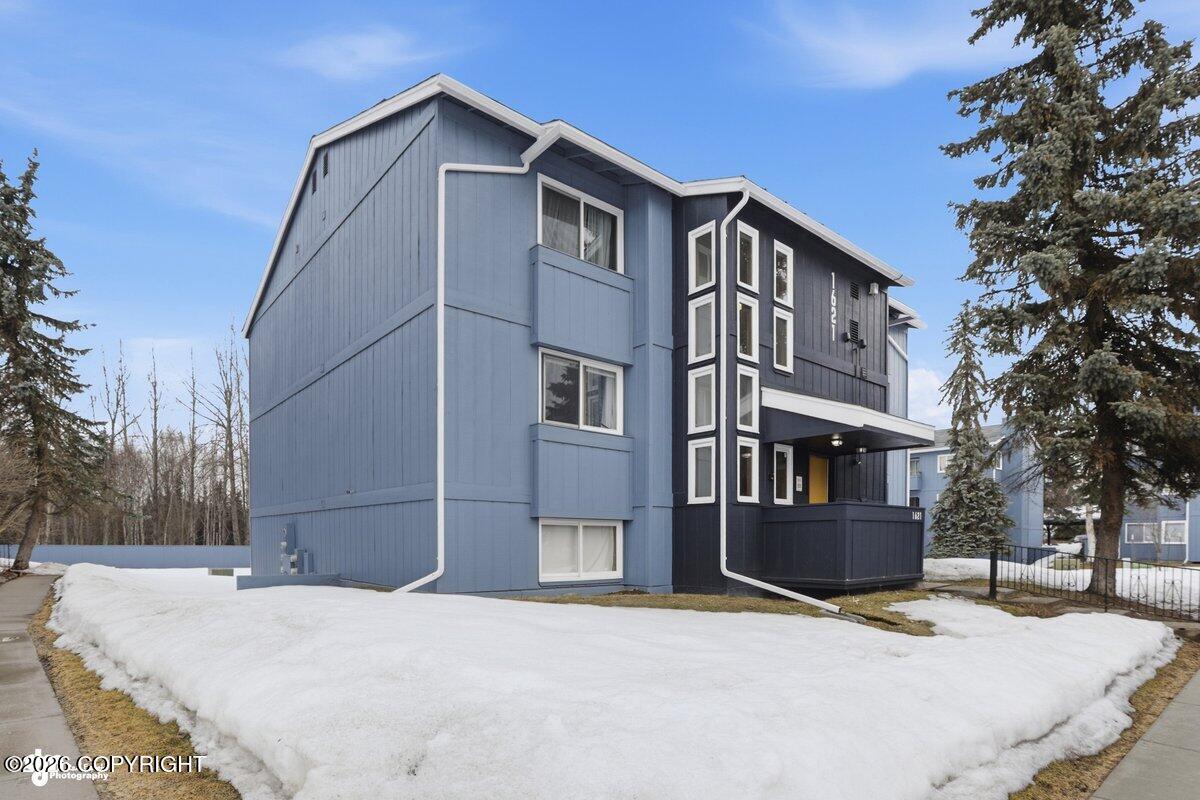 1621 Eastridge Drive # 303 Unit: #303