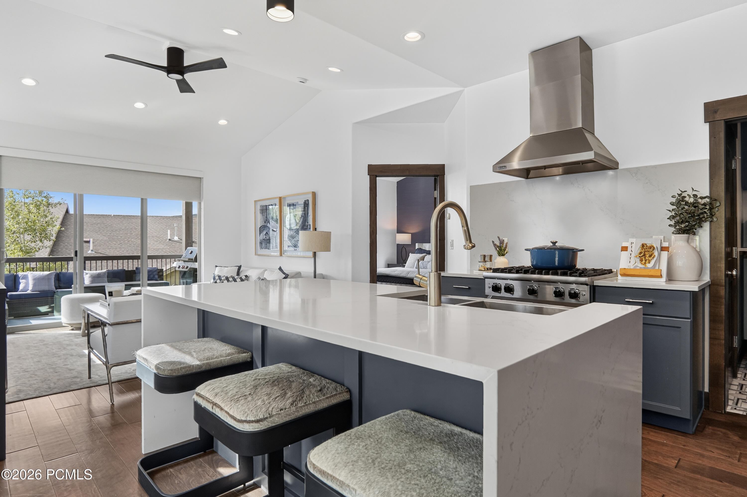 1135 W Cadence Court