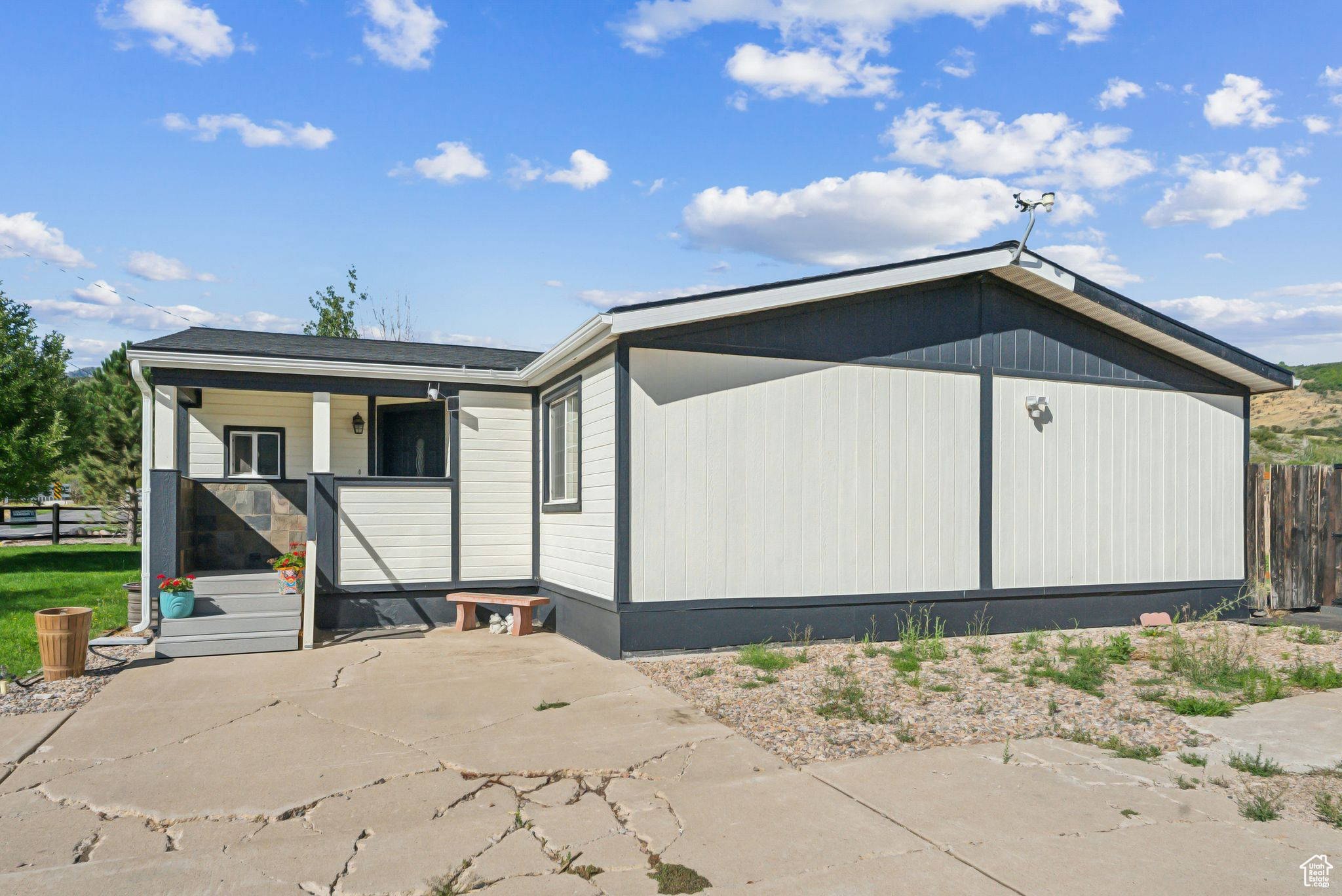 3250 N MORGAN VALLEY DR DR