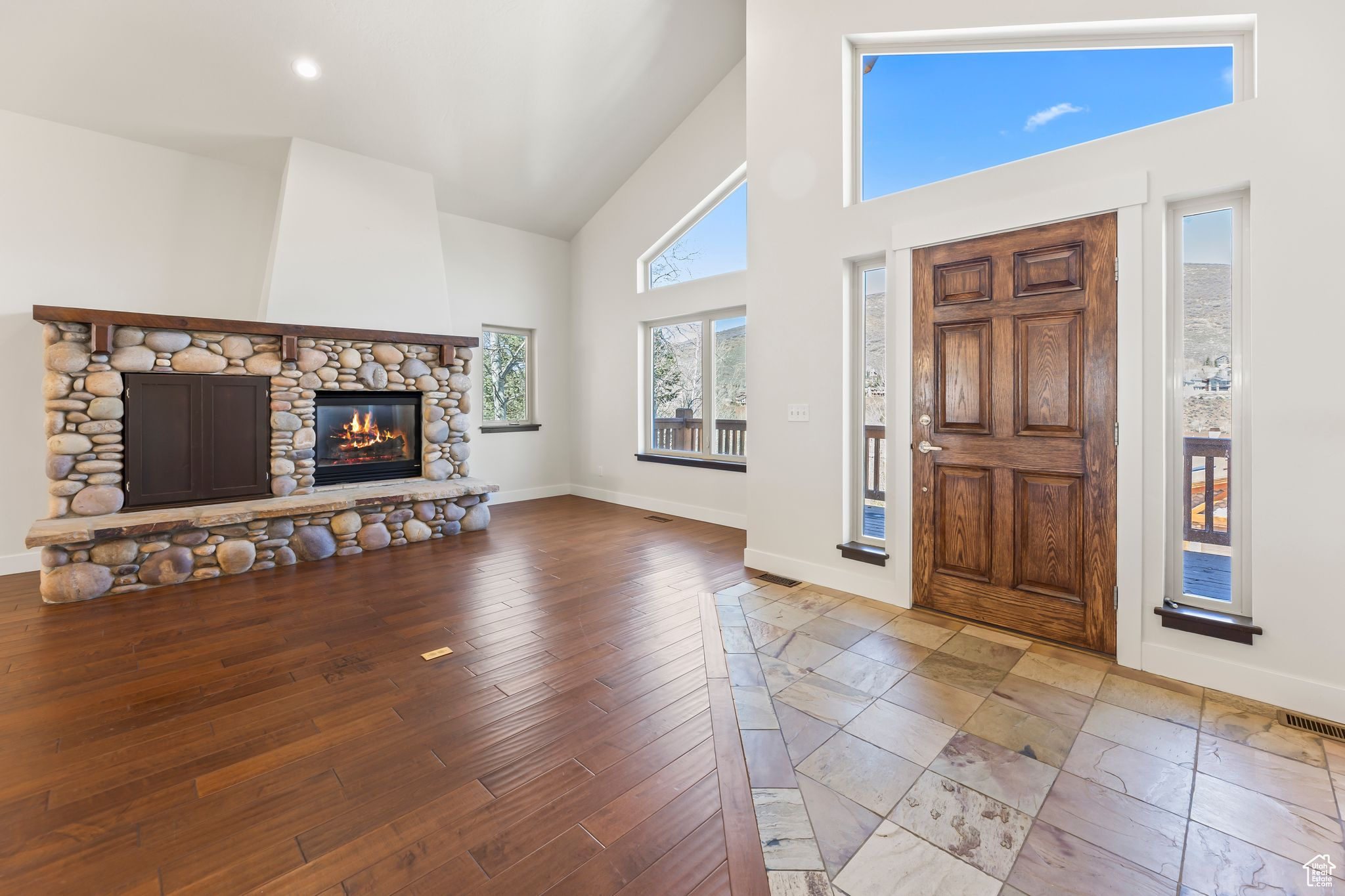 3095 W HOMESTEAD RD