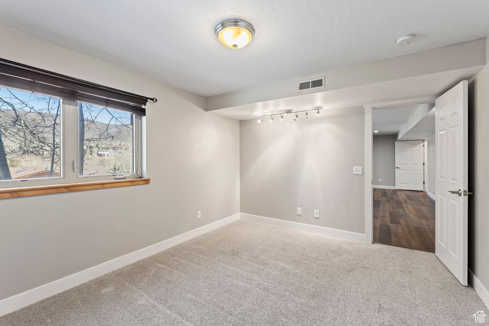 3095 W HOMESTEAD RD