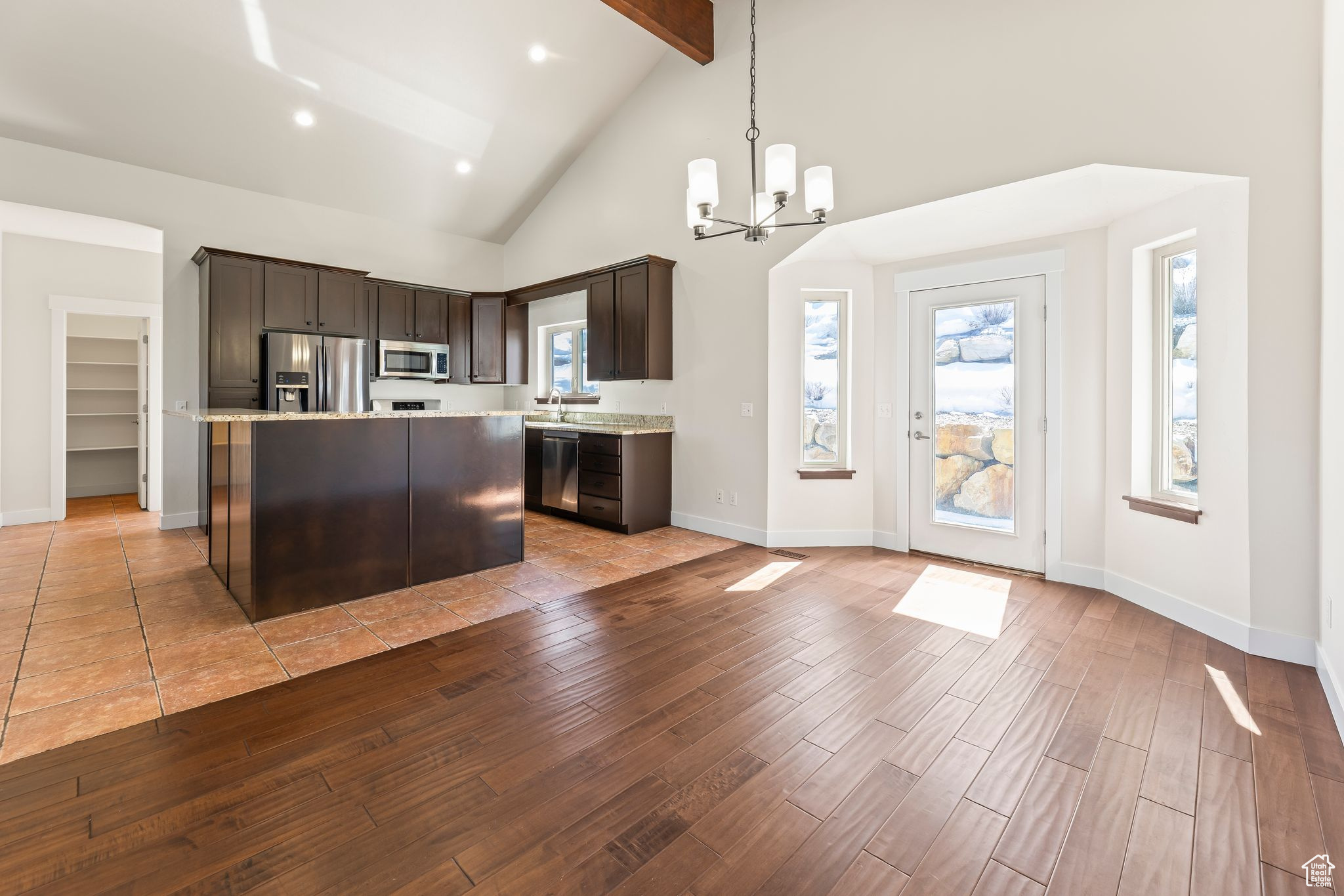 3095 W HOMESTEAD RD