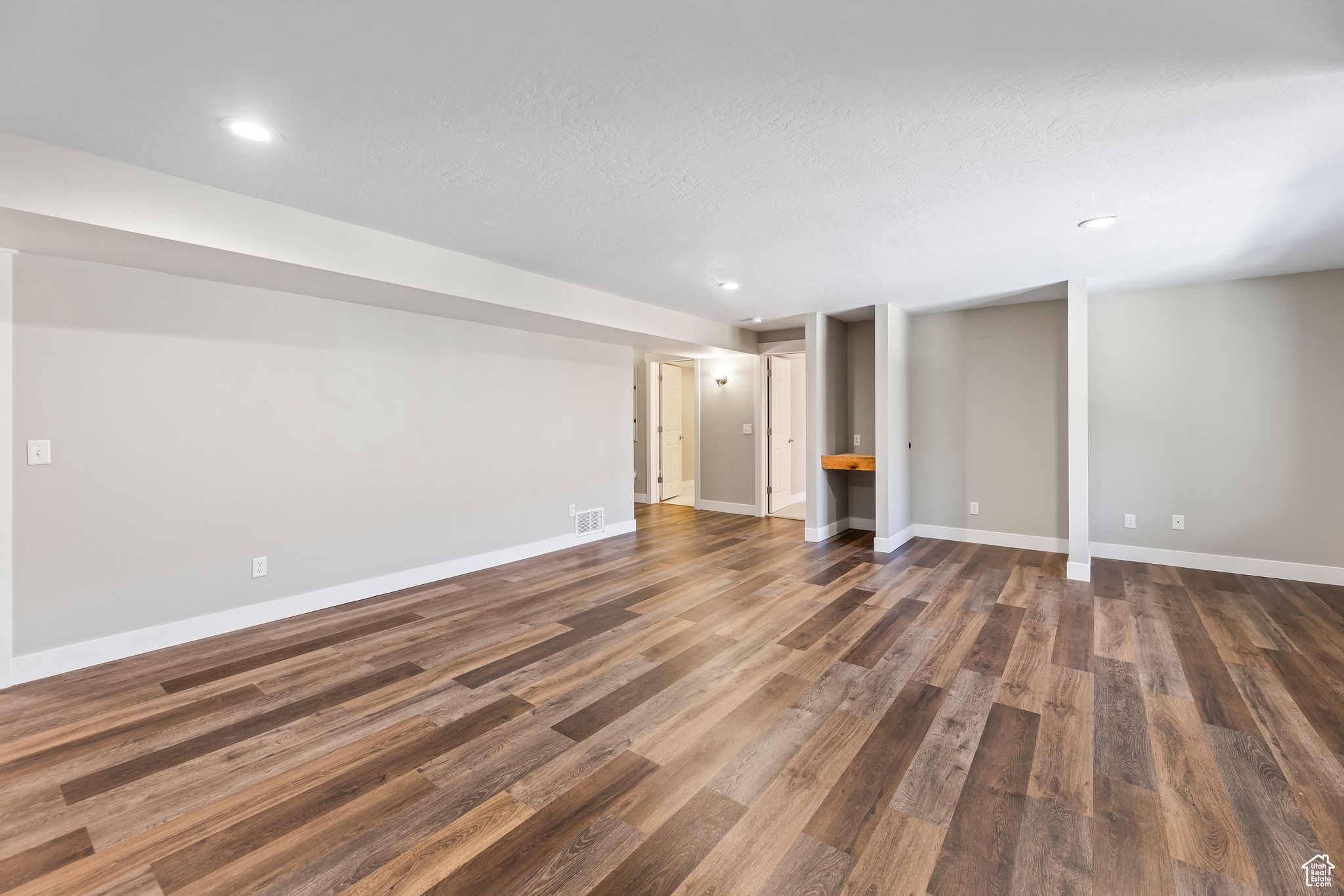 3095 W HOMESTEAD RD