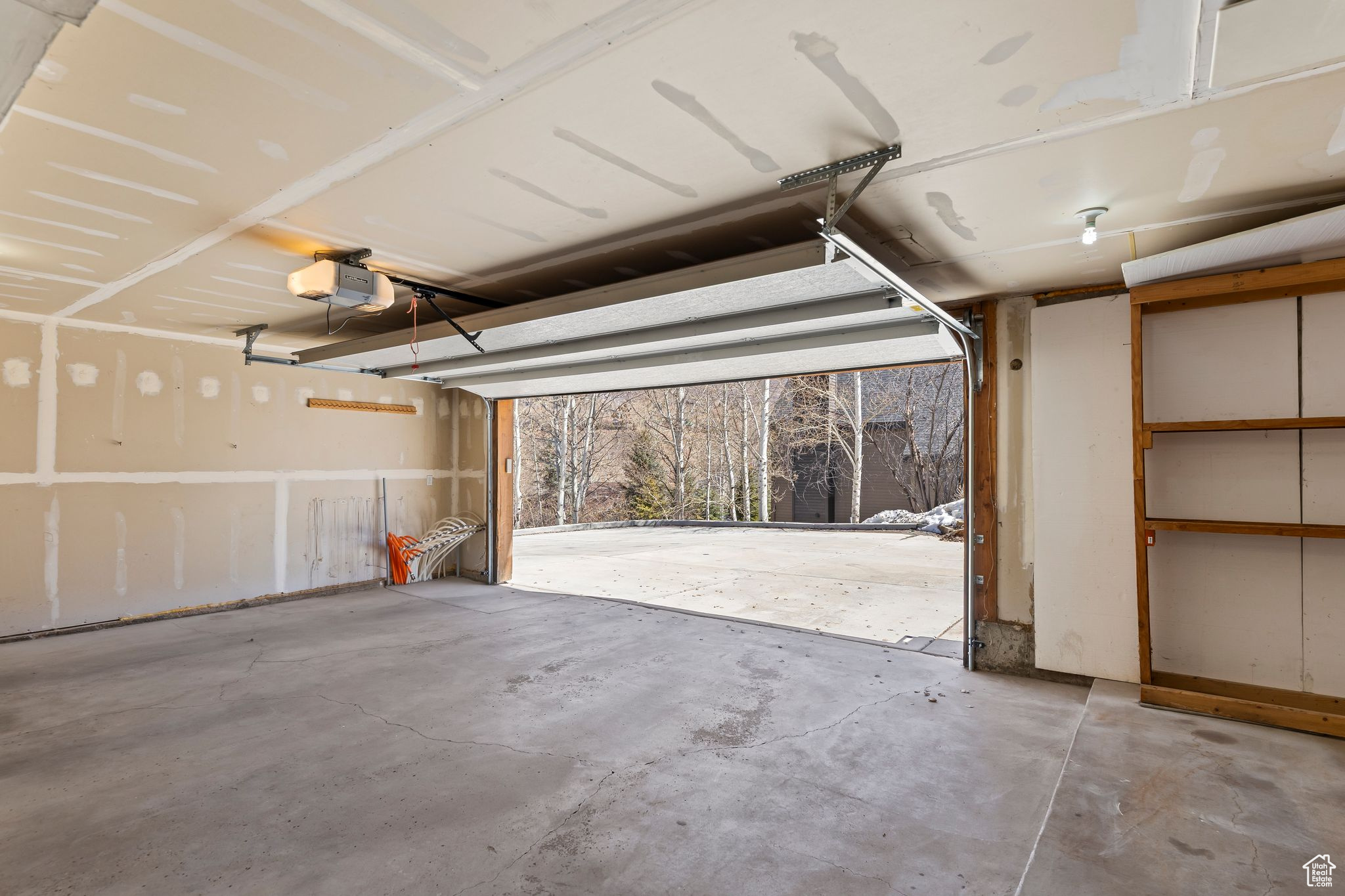 3095 W HOMESTEAD RD