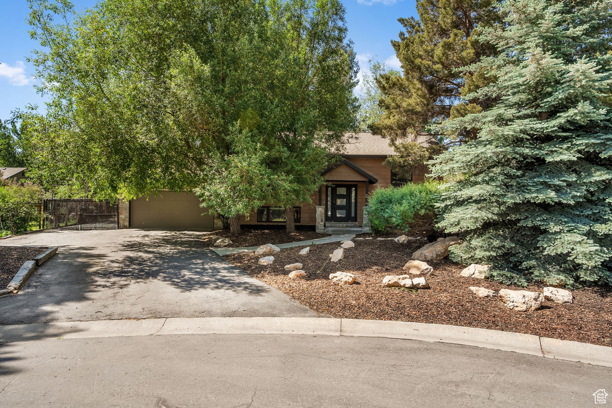 742 QUAKING ASPEN CT