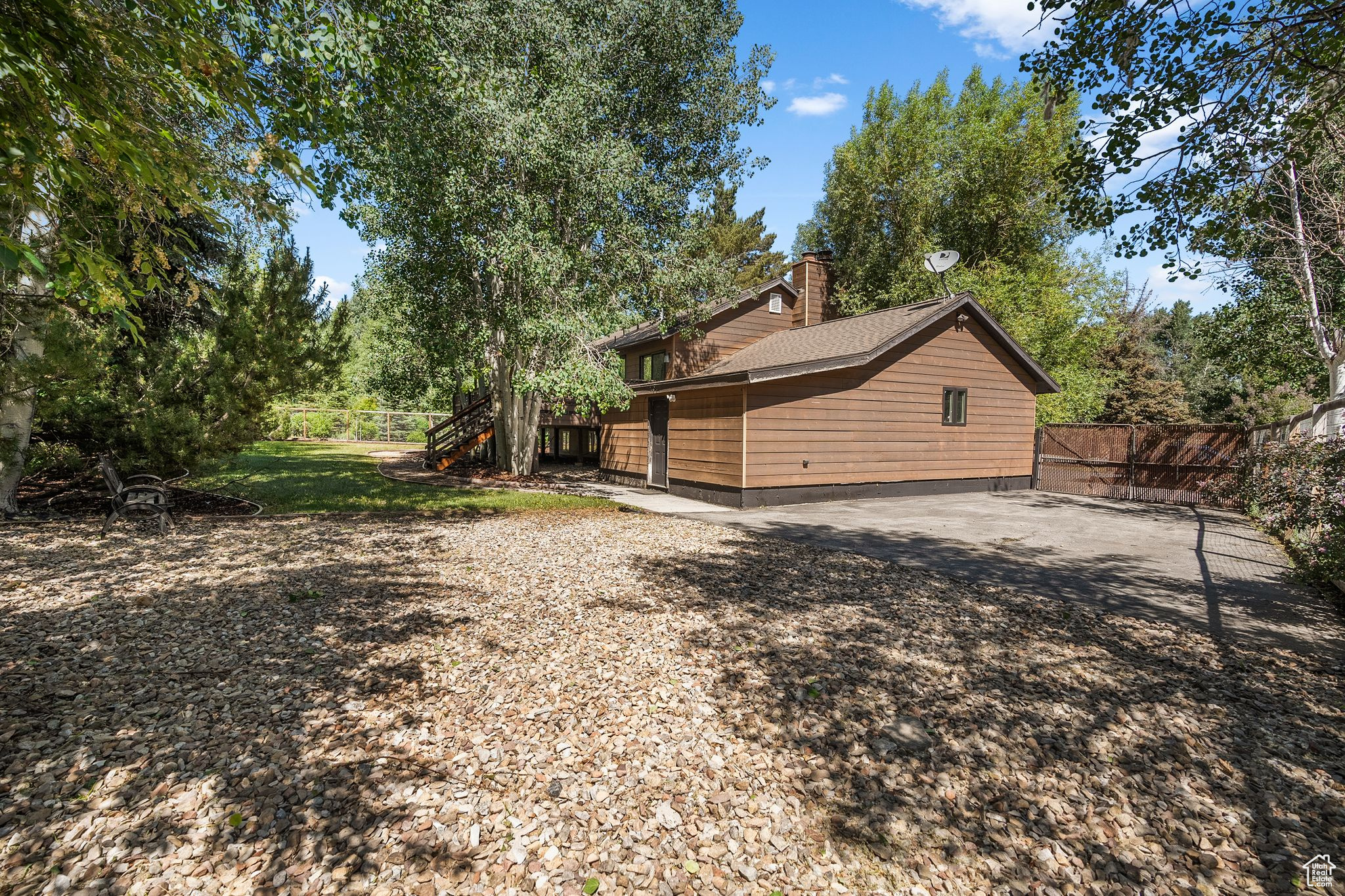 742 QUAKING ASPEN CT