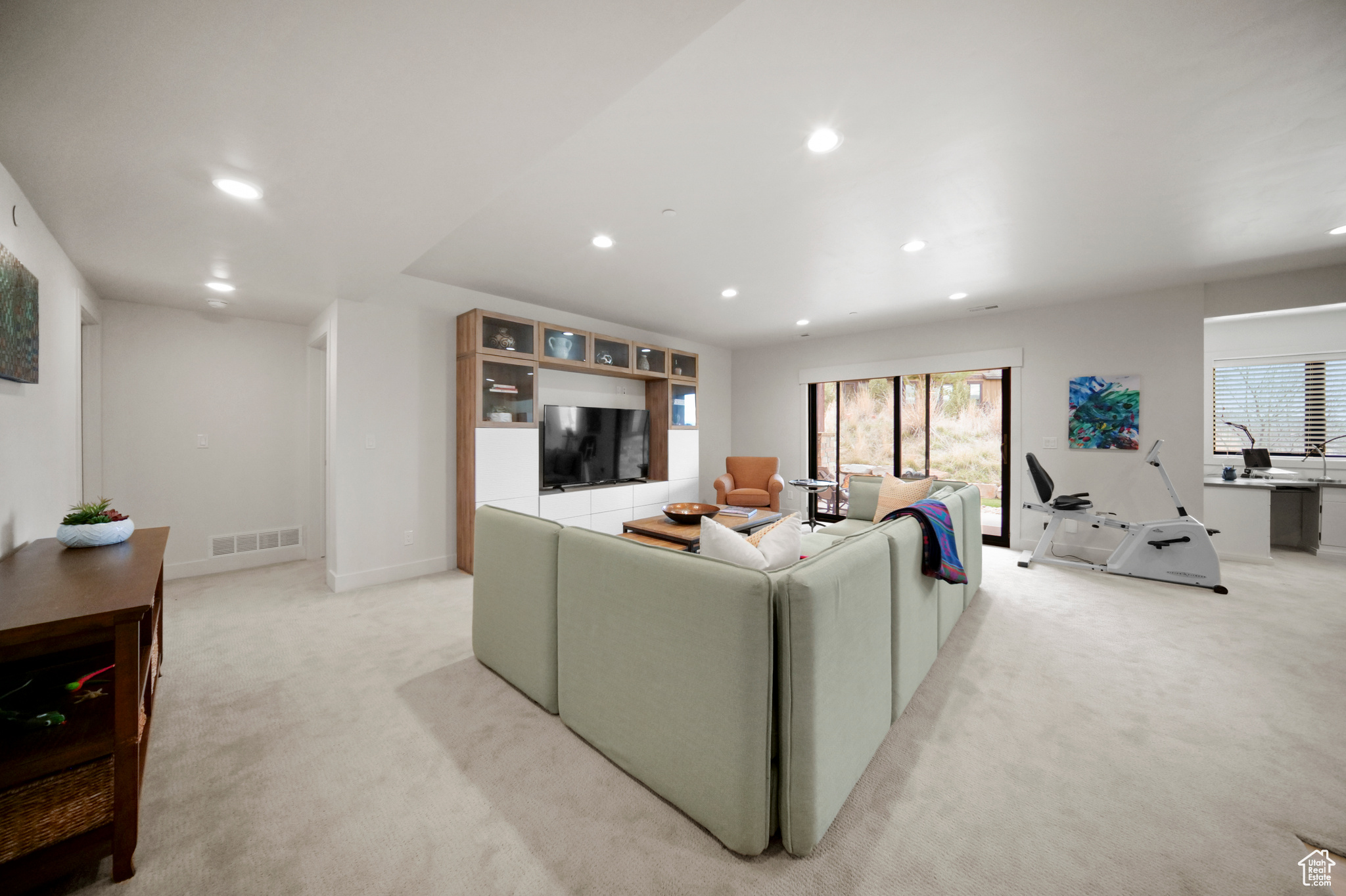 1634 E ABAJO PEAK CIR