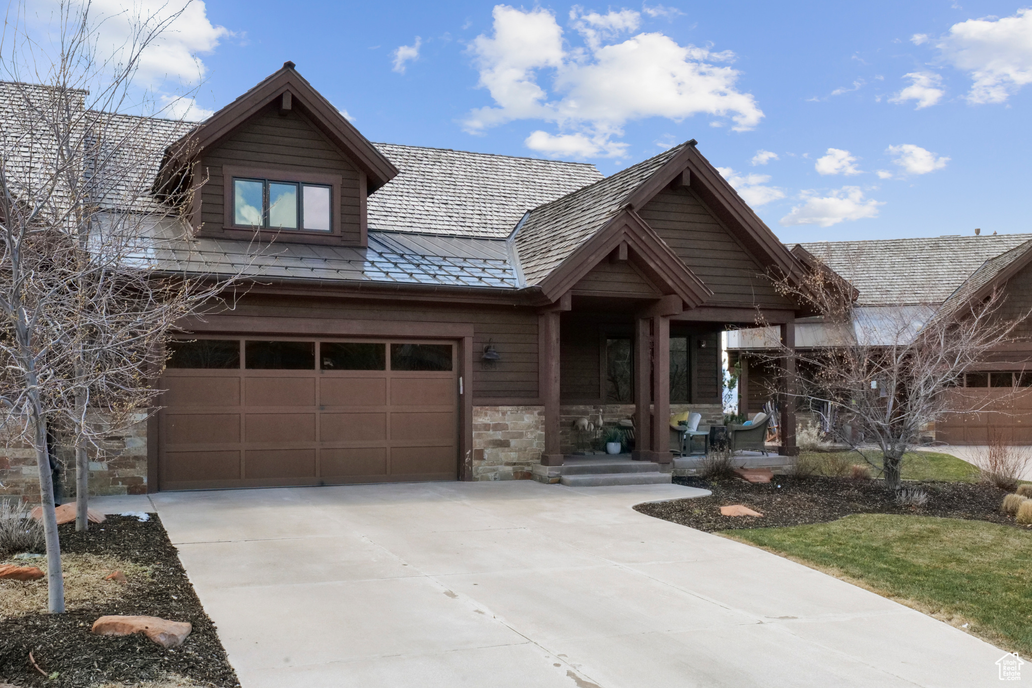 1634 E ABAJO PEAK CIR