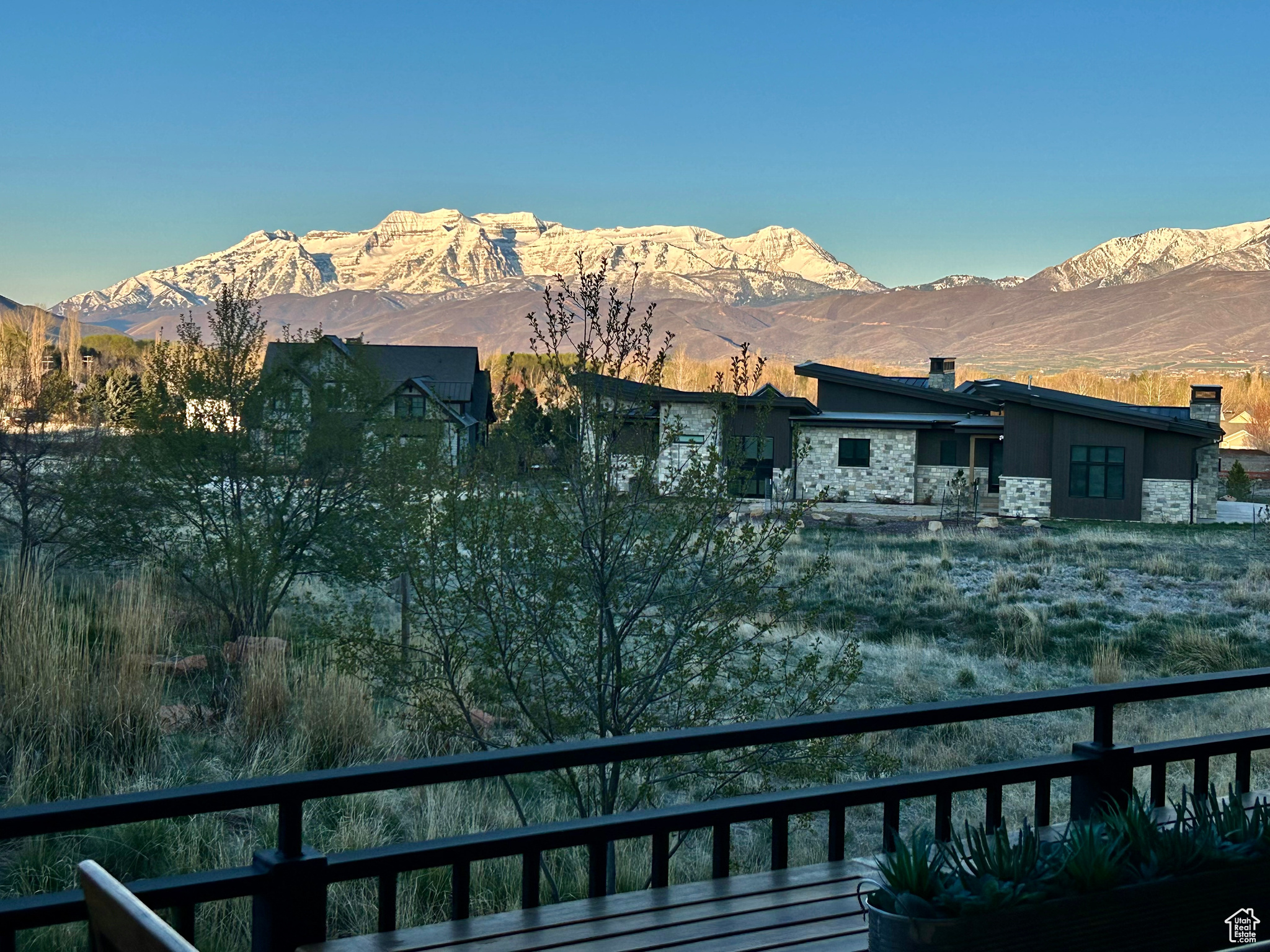 1634 E ABAJO PEAK CIR