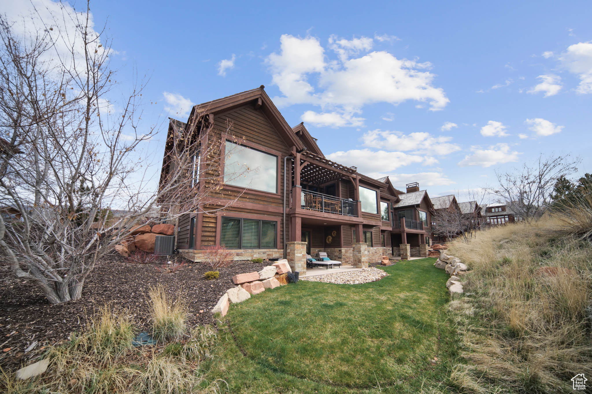 1634 E ABAJO PEAK CIR