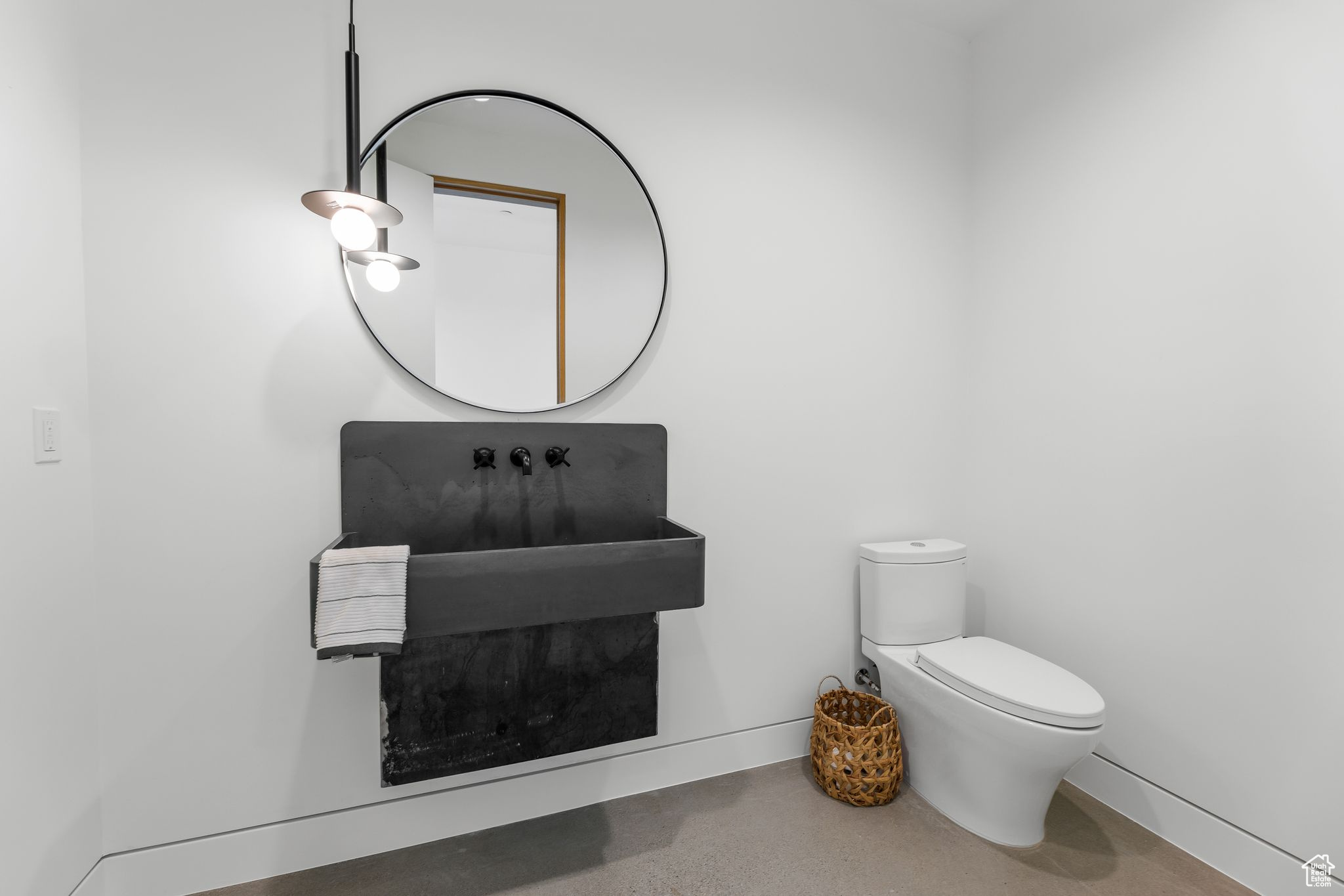 6950 N RIVER VALLEY DR