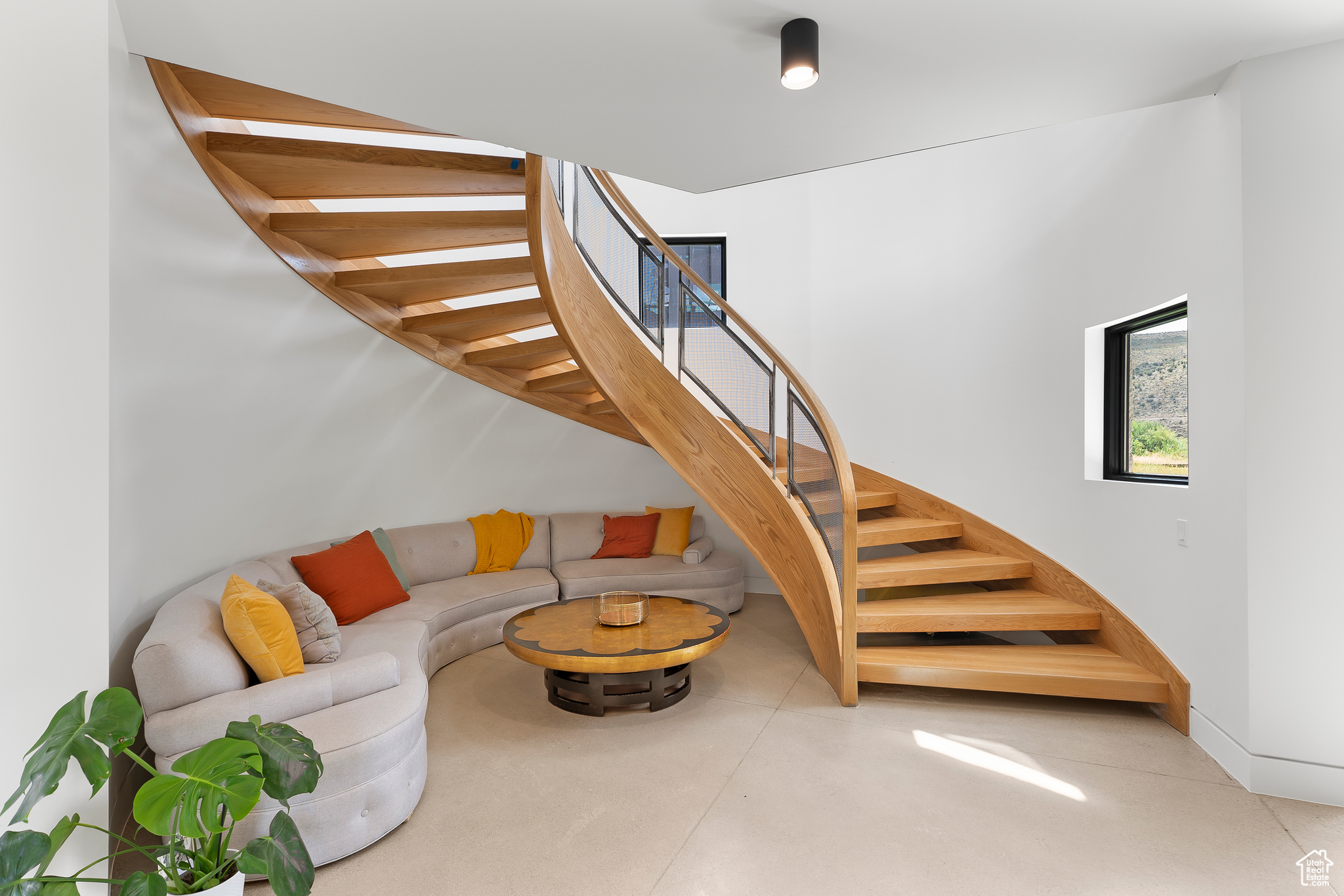 6950 N RIVER VALLEY DR