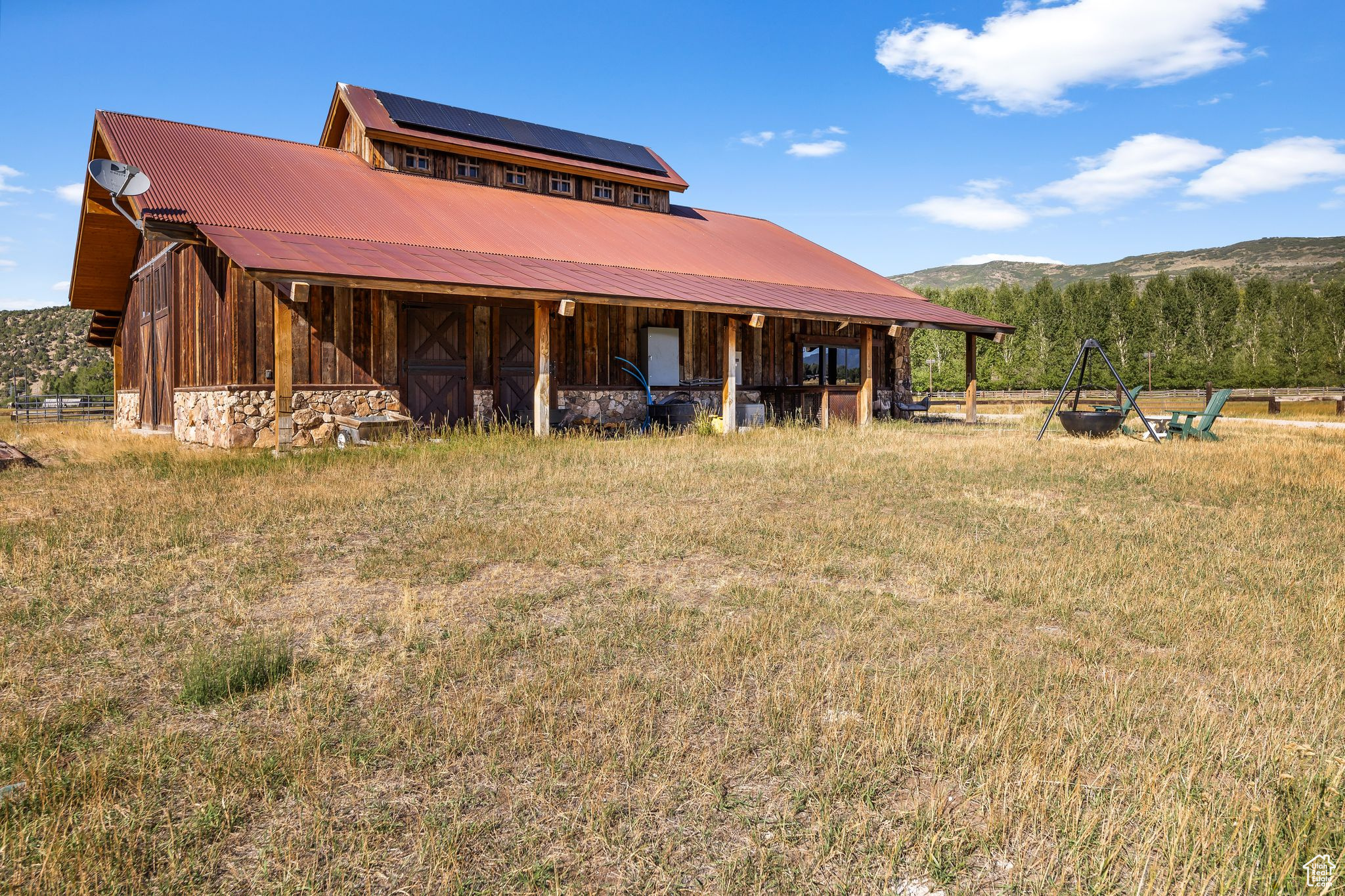 6950 N RIVER VALLEY DR