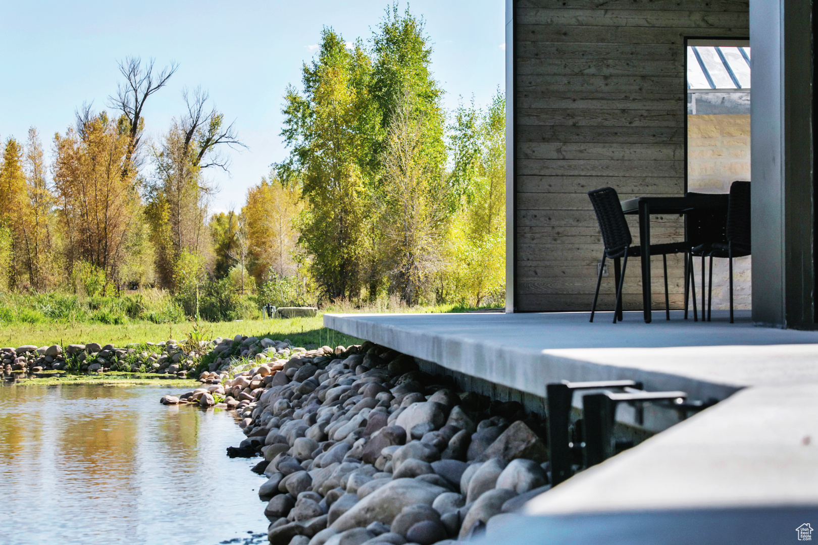 6950 N RIVER VALLEY DR