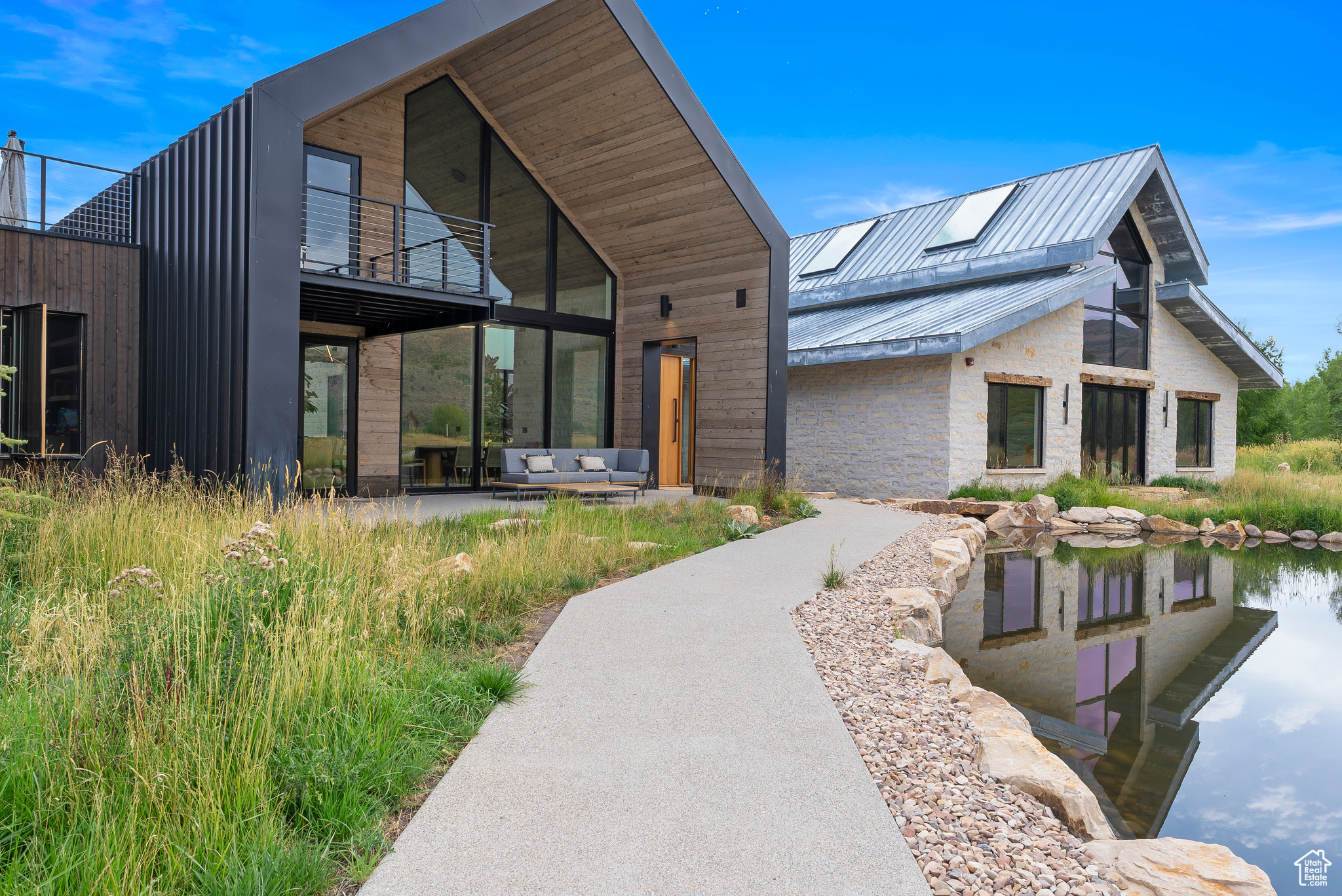 6950 N RIVER VALLEY DR