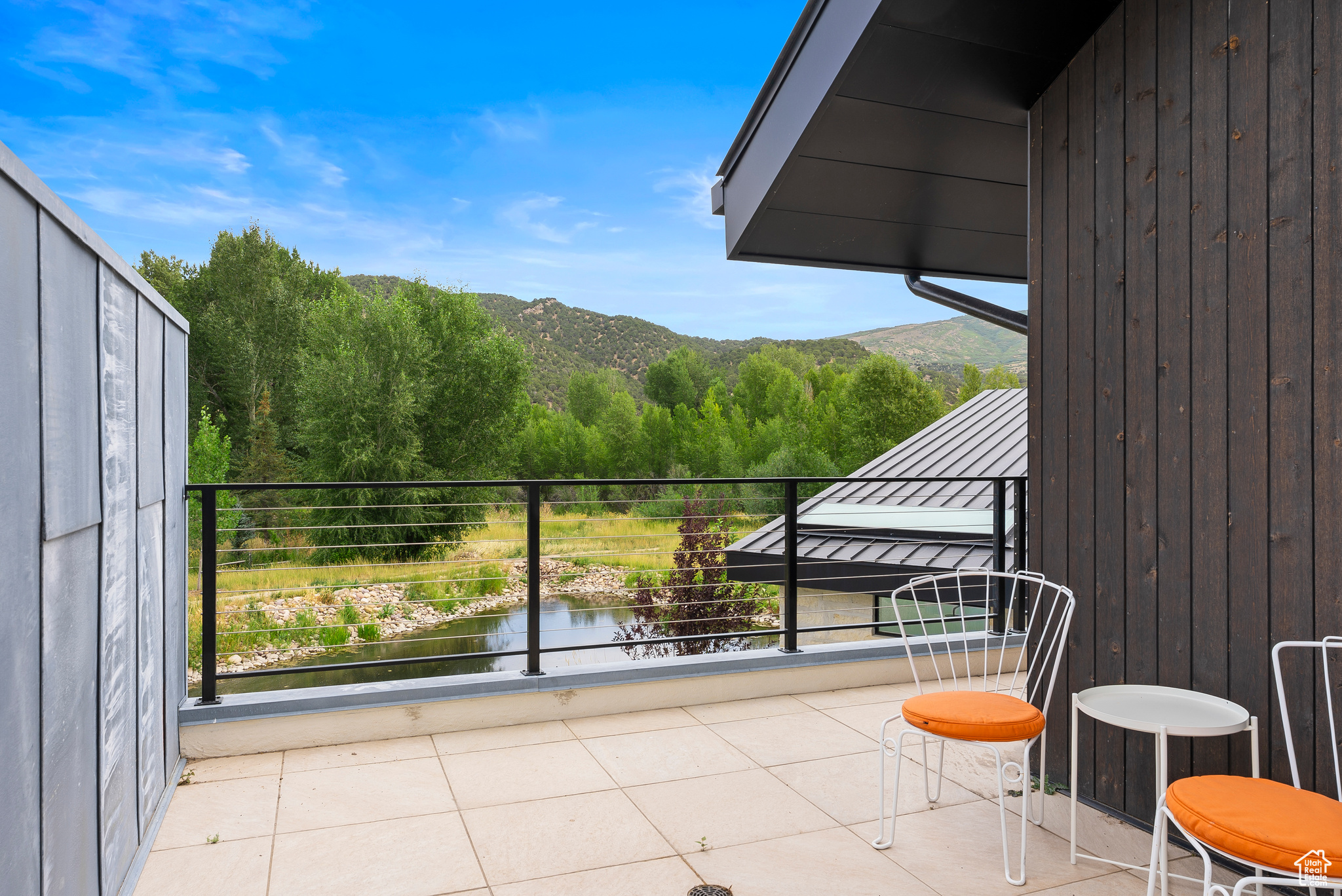 6950 N RIVER VALLEY DR