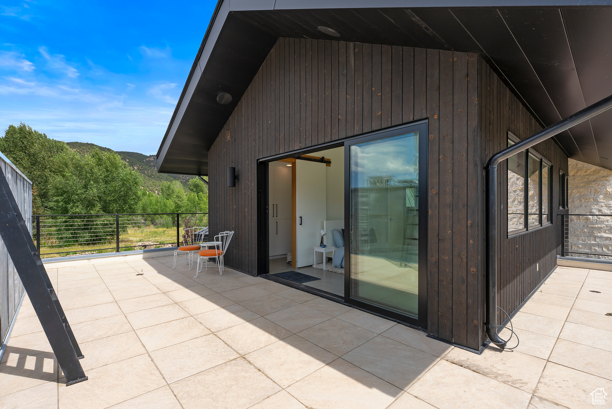 6950 N RIVER VALLEY DR