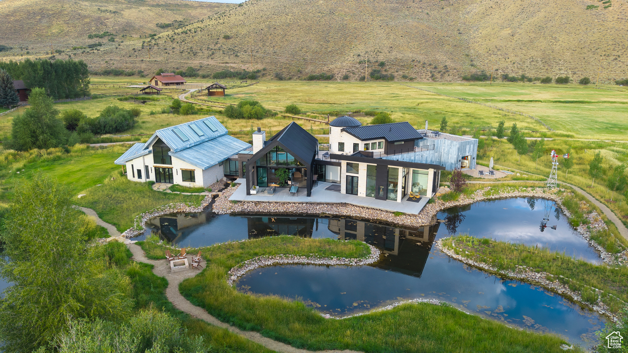 6950 N RIVER VALLEY DR