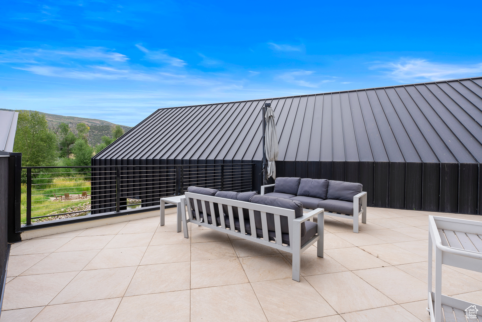 6950 N RIVER VALLEY DR